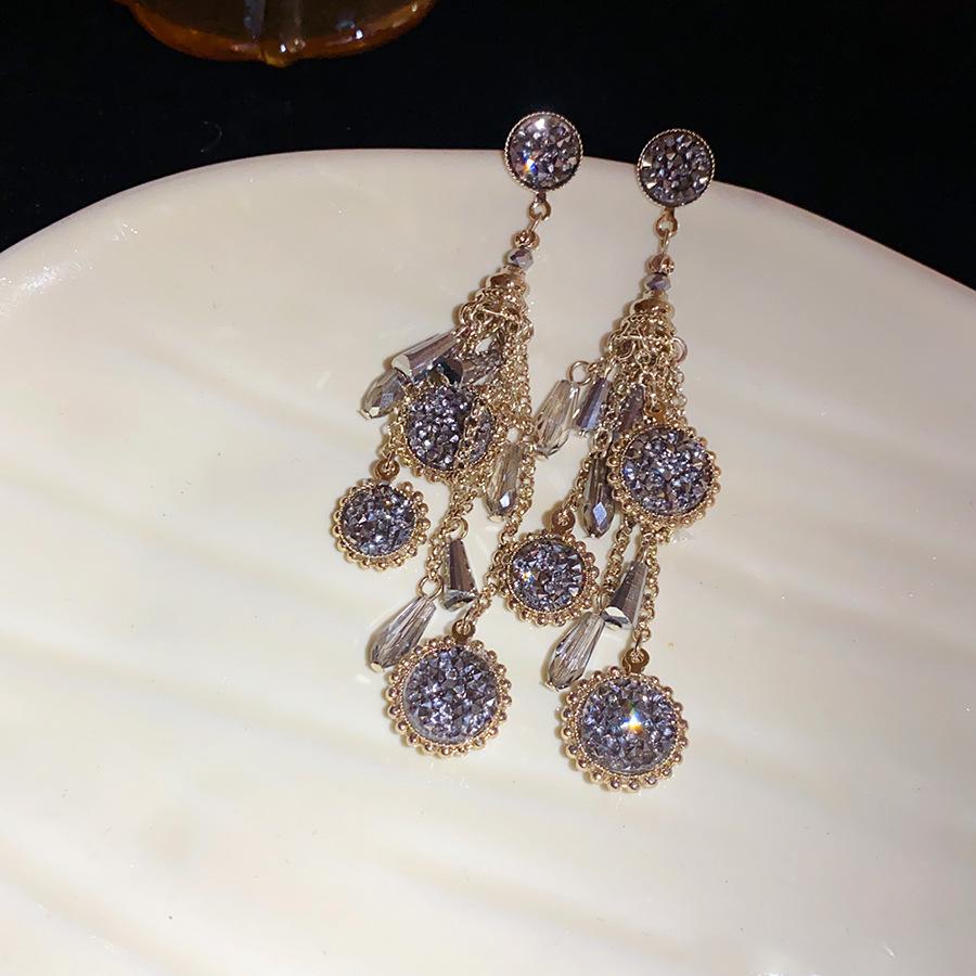 

Серьги с бахромой в стиле ретро, легкие, роскошные, универсальные, 2025, серьги с темпераментом знаменитостей из Интернета