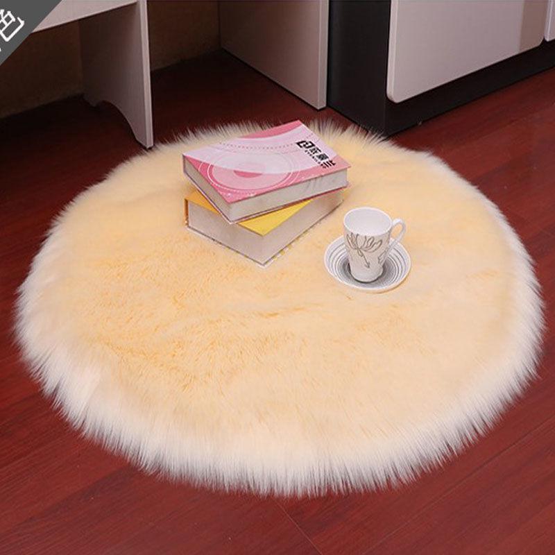 Round Plush Imitation Wool Rug - Versatile Mat for Windows, Bedside, Living Rooms, and Bedrooms