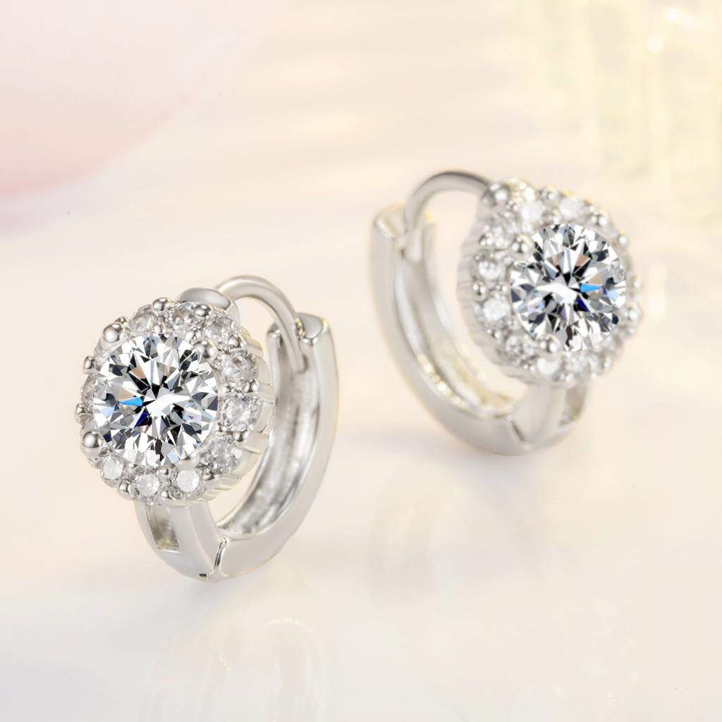 Temperament Luxus eingelegte Zirkon Ohrringe Ohrstecker 18k vergoldet Vier-Krallen-Blumen-Zirkon-All-Match-Ohrringe