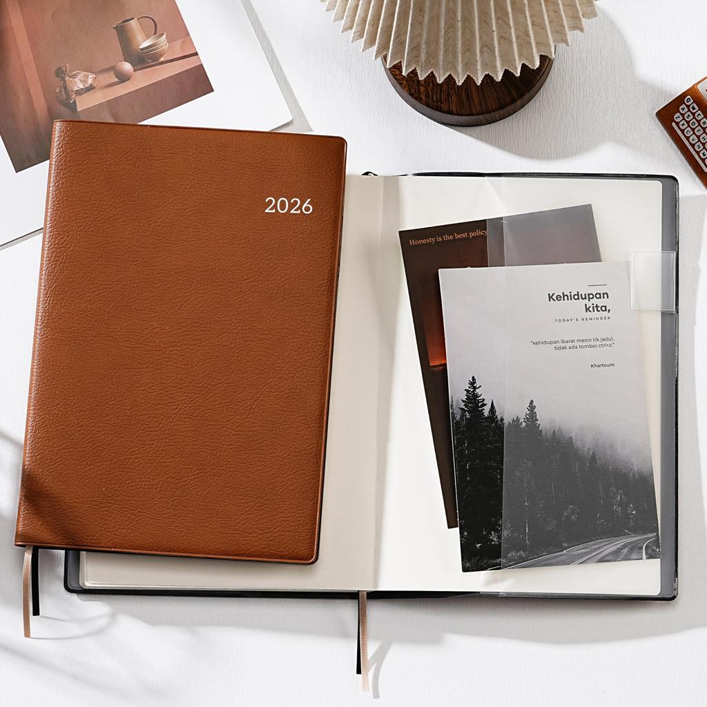 2026 A5 Schreibtisch Braun Dezember Monats-/Wochenkalender, (Beginnt 2025)