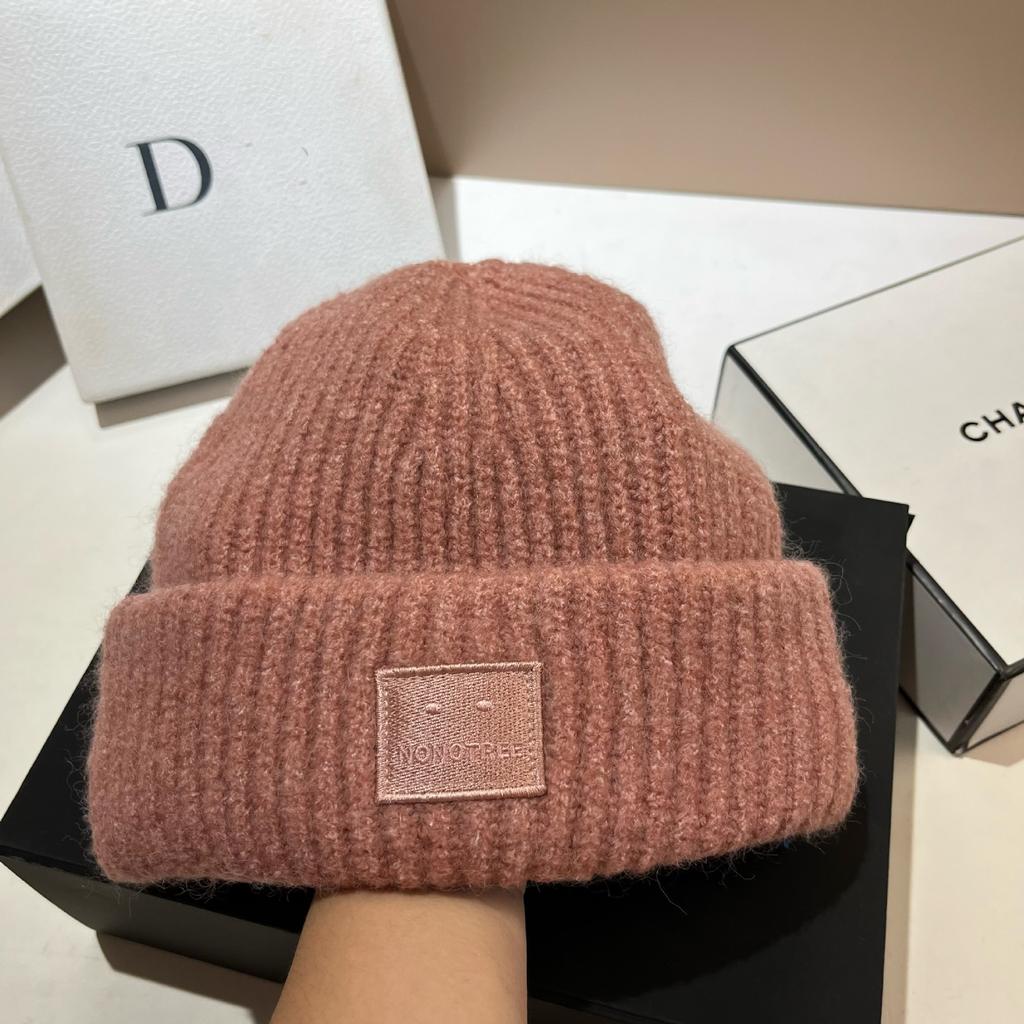 Embroidery Square Expression Wool Blend Knitted Hat Winter Warm Soft Waxy Enlarged Version Ear Protection Wool Hat Women