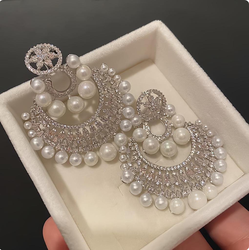 European & American Silver Needle Inlaid Diamond Pearl Earrings: Stylish, Elegant, and Luxurious Statement Ear Studs