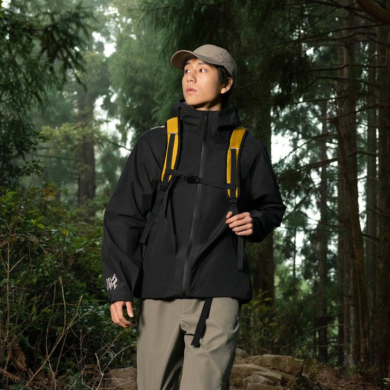 Li Ning Outdoor CF Tracing Windproof, Breathable, Abrasion Resistant, Rainproof Windbreaker Jacket Unisex Black AEMV005-3