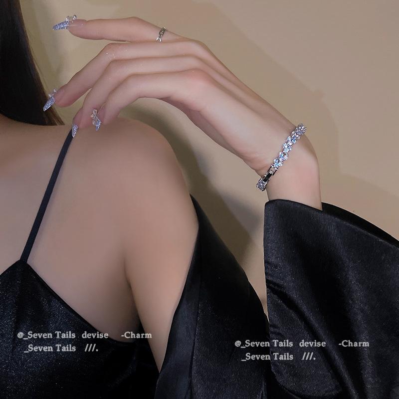 Shine~ Cuban full diamond bracelet women's light luxury niche design high-end sense exquisite ins tide cold wind personality Spice girl