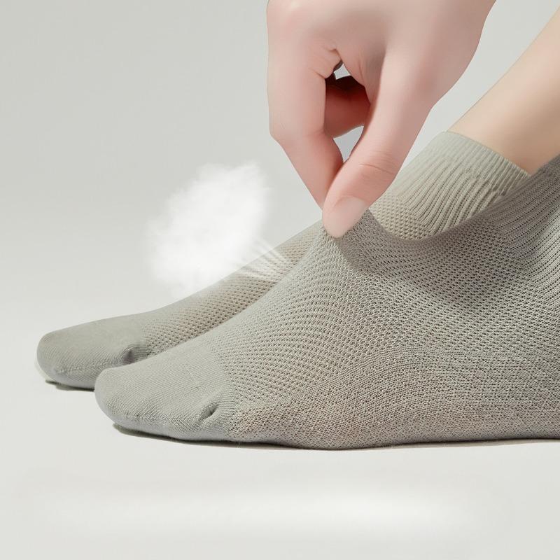 Pure Cotton Women's Spring and Summer Thin Short Socks, Women's Breathable, Sweat-absorbing, Deodorizing and Antibacterial White Boneless Socks