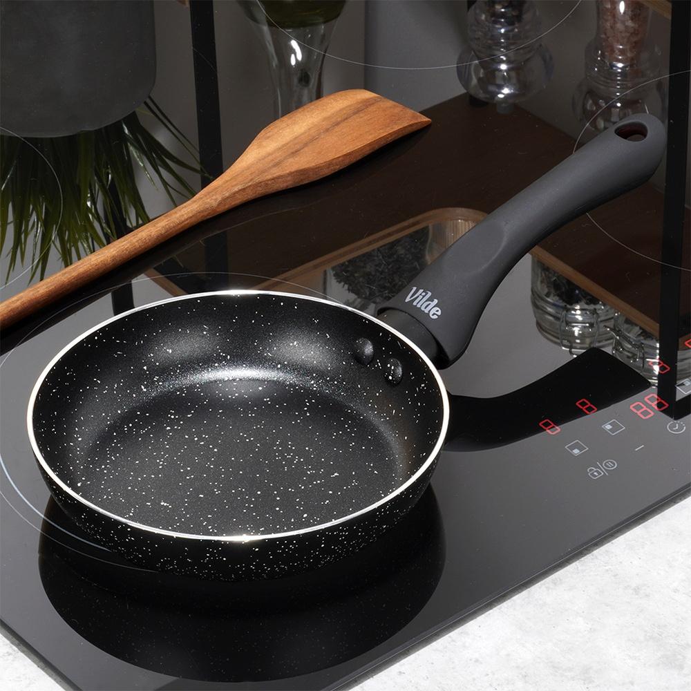 Patelnia Granitowa do Smażenia Duszenia Black Line 16 cm na Gaz Indukcje