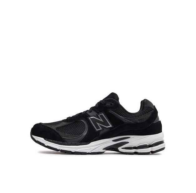 New Balance M2002RBK Sneakers