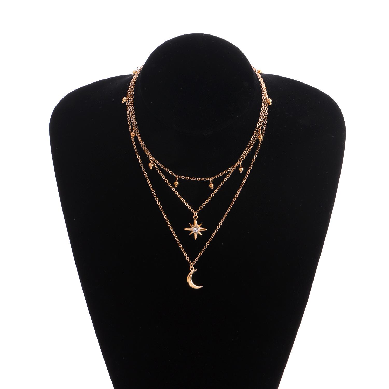 

European and American jewelry, popular metal crescent moon with diamonds, star necklace for women, hot-selling bells, versatile sweater items золотой