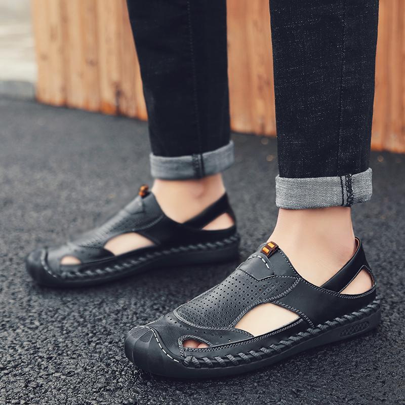 Fashion Leisure Walk Mens Sandals Outdoor Male Wading Aqua Shoes Retro Style Beach Shoes Simple Roman Shoes Casual Leather Summer Flats