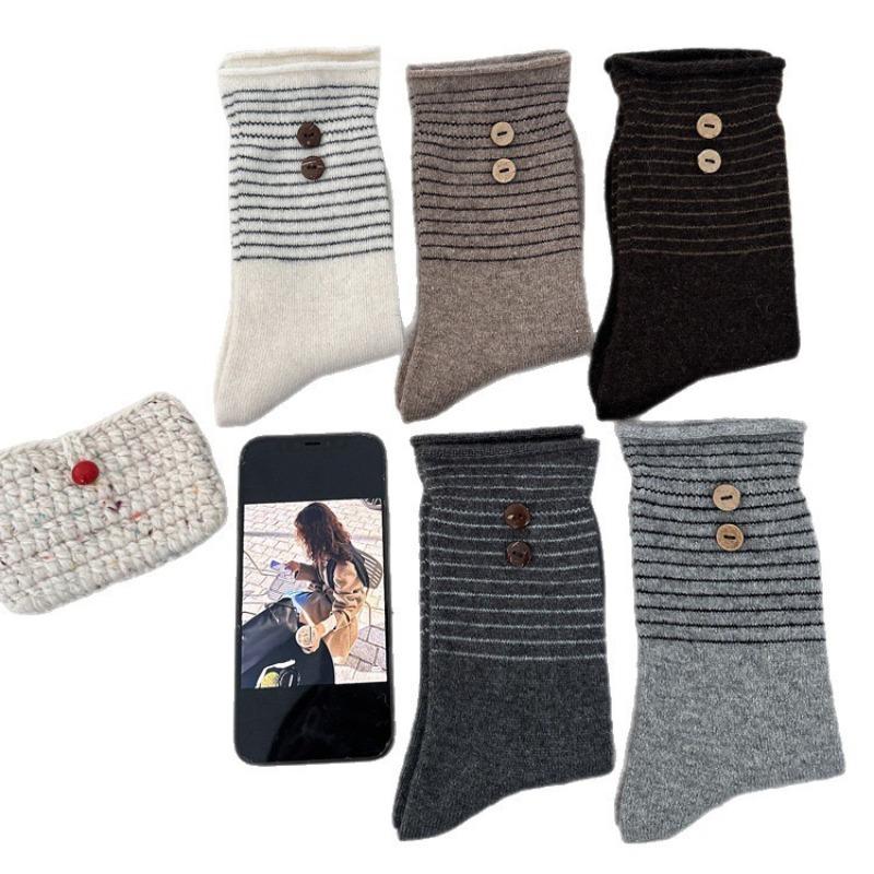 Winter Korean socks women's boneless splicing striped coconut buttons thermal storage heap socks women's socks wool socks