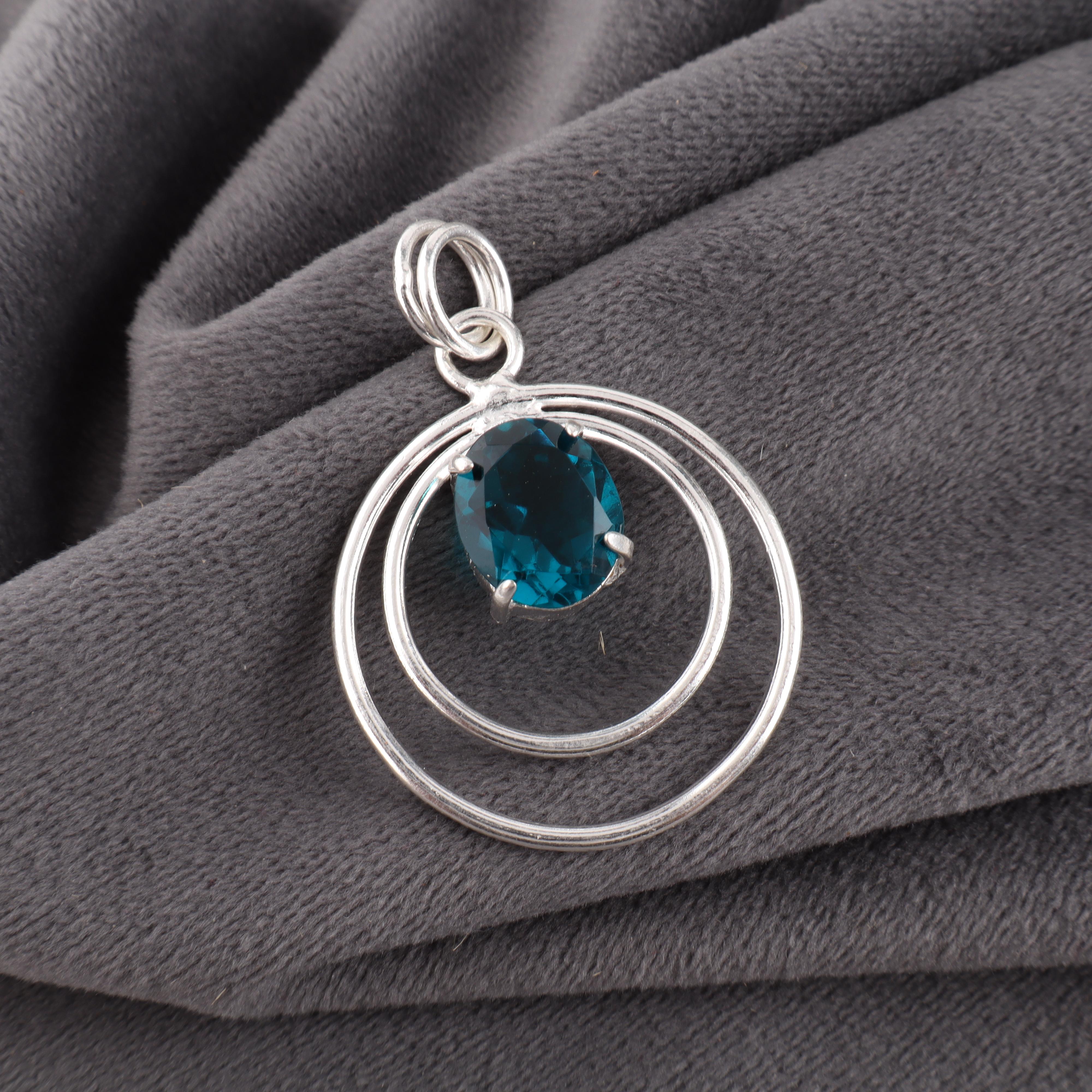 

Апатит Ювелирные изделия из серебра ручной работы, Подвеска из стерлингового серебра 925 пробы, Красивые ювелирные изделия с драгоценными камнями ручной работы, Подвеска с апатитом для нее 1.65 Inches синий