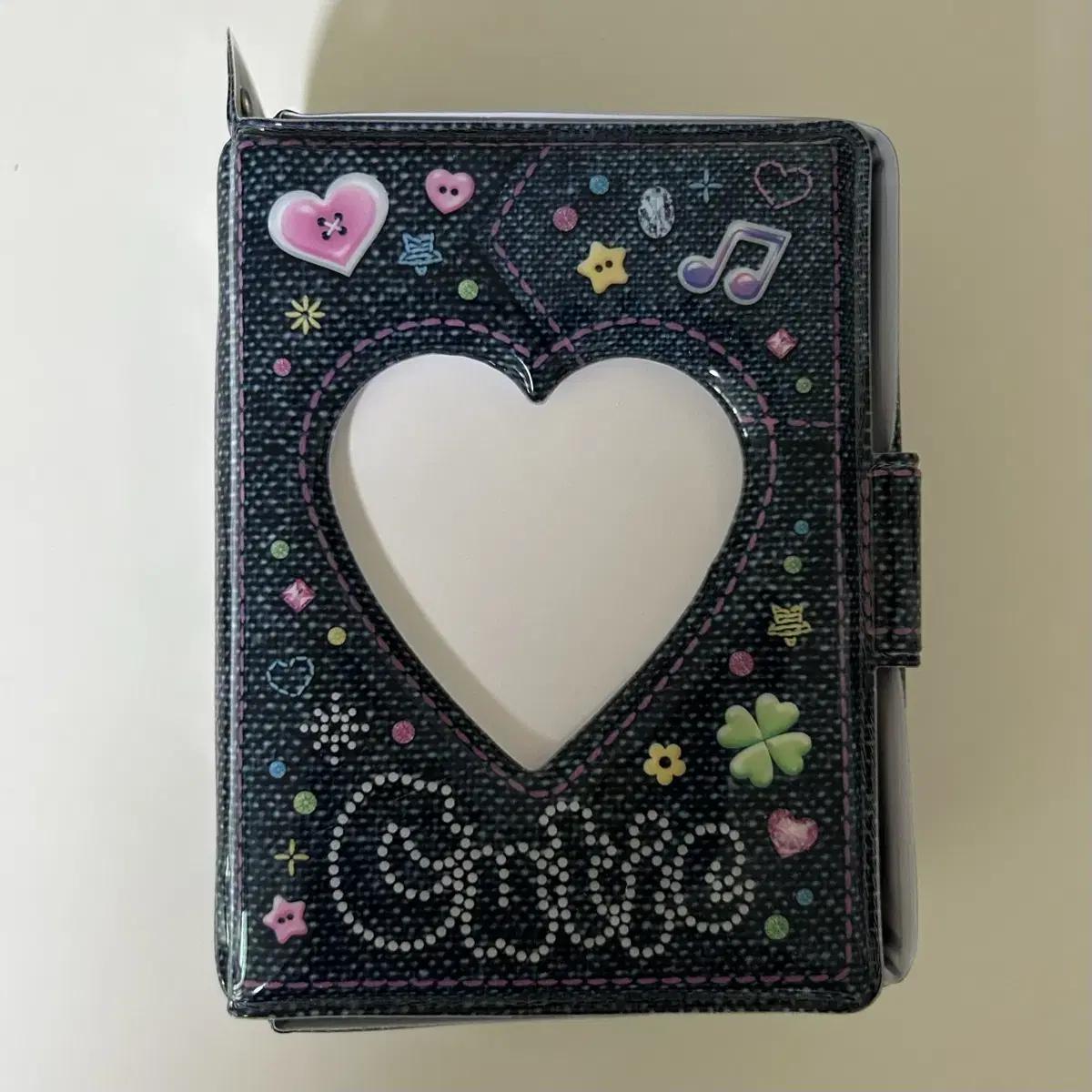 

Кейс для коллекции фотокарточек Hourmotif