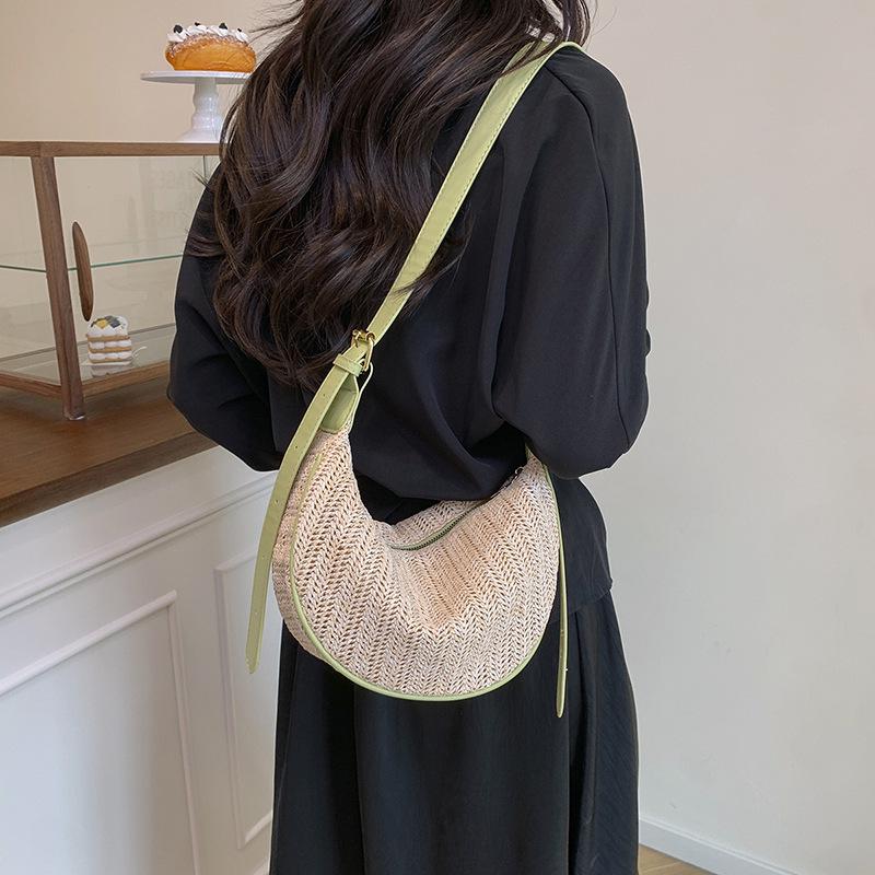 High-End Straw Woven Crescent Shoulder Bag: Fashionable, Pastoral Style, Hollowed-Out Versatile Handbag/Crossbody Bag for Casual Travel