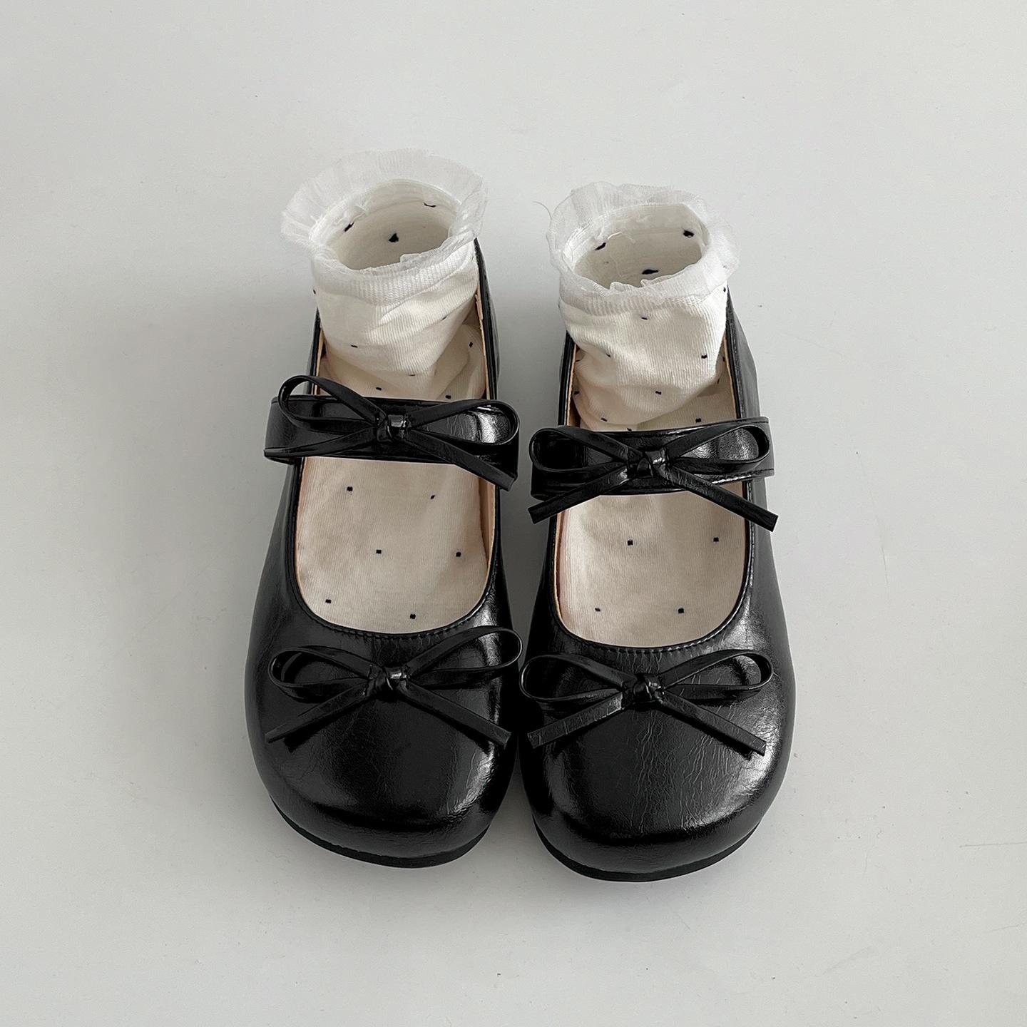 

Red French round head shallow mouth flat sole shoes women s summer 2025 new with skirt versatile soft sole Mary Jane shoes 35 чёрный