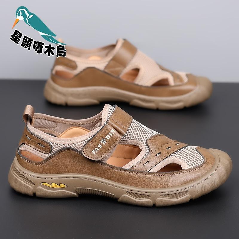 Sommer 2025 Oberbekleidung atmungsaktive Mesh-Sandalen Low-Top hohle lässige Lochschuhe Strand-Reisesandalen