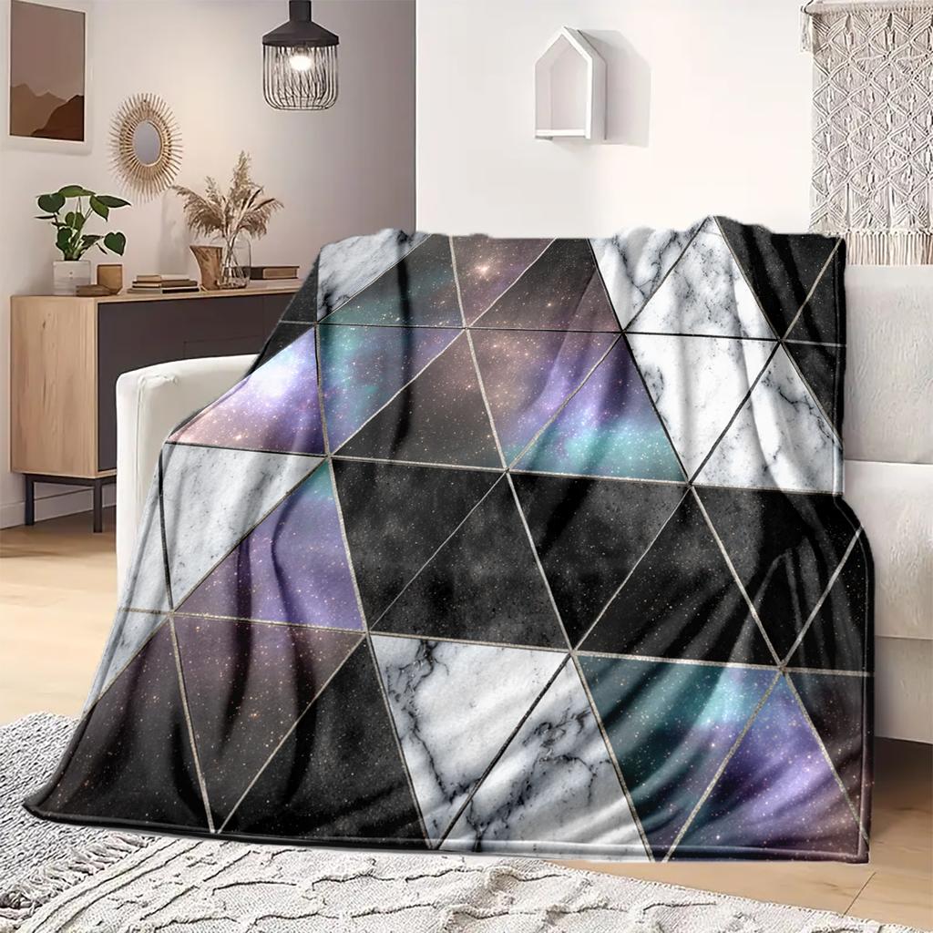 1Pc Cartoon Print Flannel Blanket, High Quality Comfortable for All Seasons, Home Decor, Warmth and Comfort, Perfect for Christmas Birthday Gift