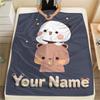 1 Stück Benutzerdefinierter Name PeacHE Goma Gemustert Flanelldecke Geeignet für Alle Jahreszeiten für Heimdekoration Wärme und Komfort Geschenke Feiertagsgeschenk -HE169