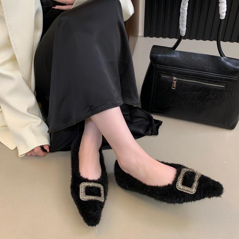 Autumn and winter new pointed gentle rhinestone velvet warm Doudou cotton shoes fashionable soft-soled single shoes