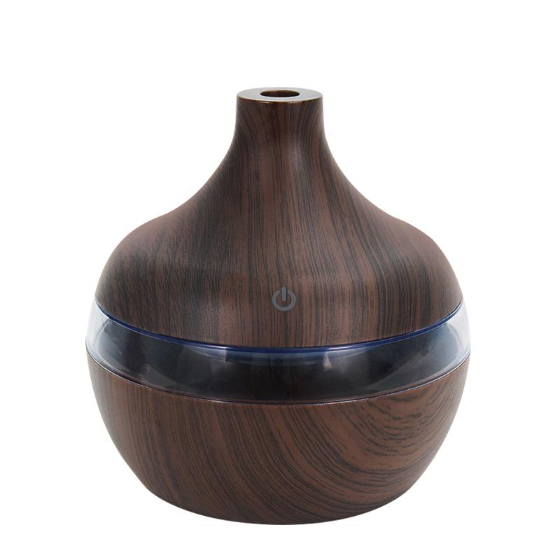 

300ML Wood Grain Aroma Diffuser: USB-Powered Silent Humidifier with Colorful Lights for Home or Car. USB Random Cable