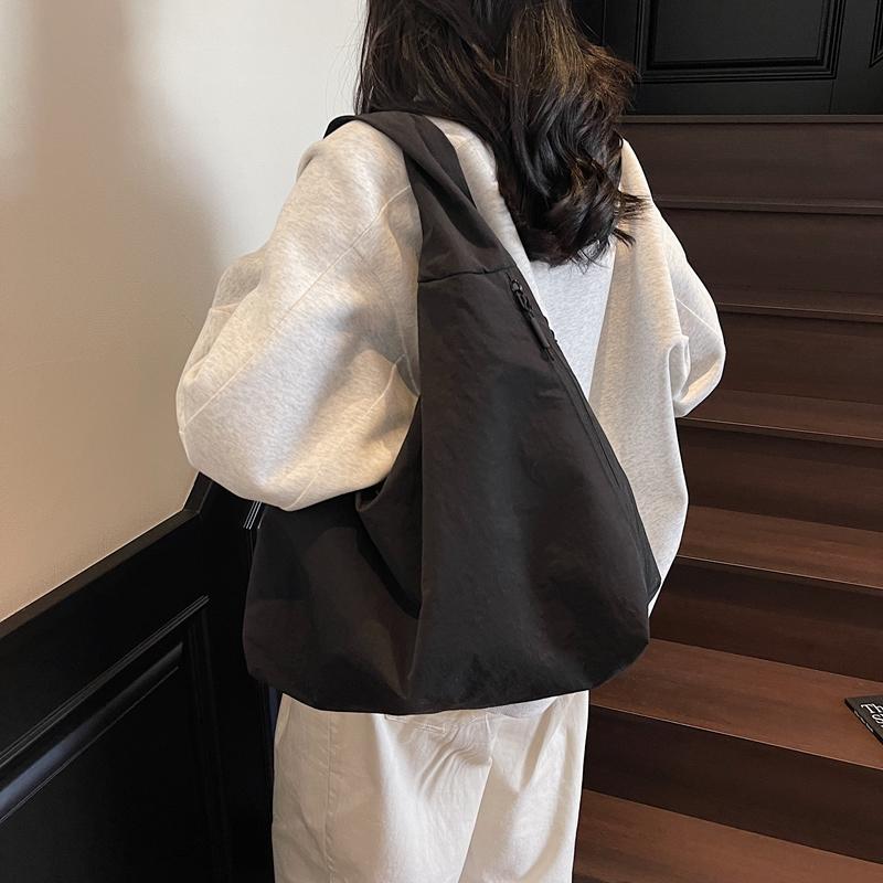 Nylon Underarm Bag Women's Shoulder Bag Large Capacity Commuter Tote Bag