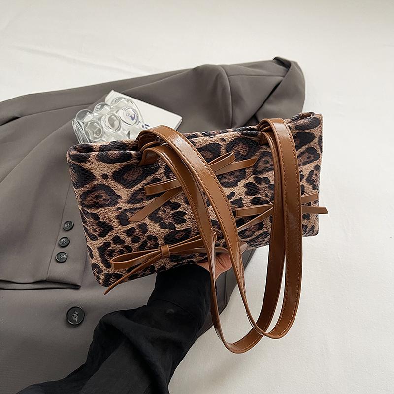 Fashion Bow Underarm Bag for Women PU Leather Leopard Versatile Commuting Handbags Lady Tote One Shoulder Bags
