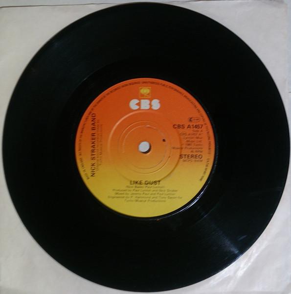 

7-дюймовая пластинка NICK STRAKER BAND Like Dust CBSA1457 CBS 1981 UK Dance Electronica Б/у