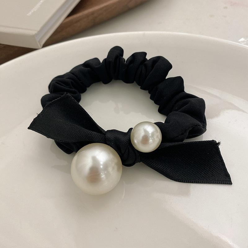 Hair ring French retro satin large intestine ring adult temperament hair accessories simple Joker Pearl balls hair rope.