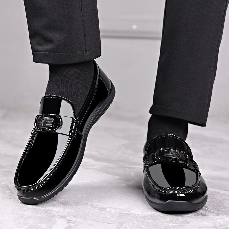 Fashion New Men Casual Shoes Luxury Wedding Hollow Out Formal Dress Boat Shoes for Man Slip-on Walking Flats Male Breathable Loafers