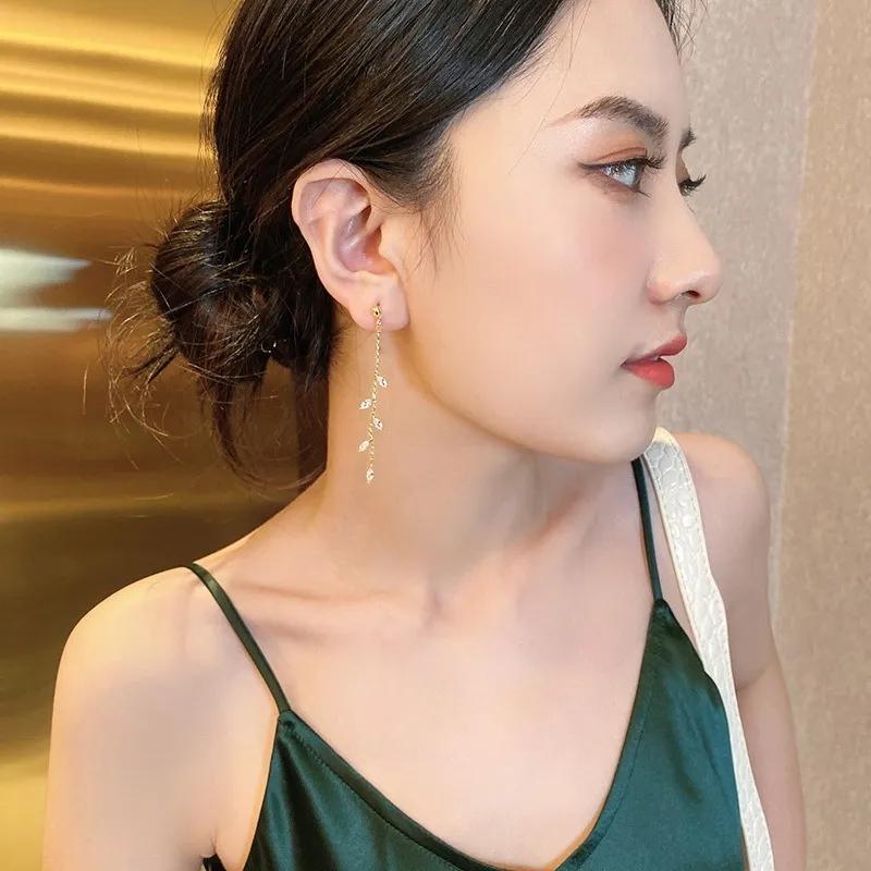 New Fashion Gold Color Leaf Earrings For Women Exquisite Mini Set Cubic Zirconia Wedding Ear Zircon Noble Pendant Gifts