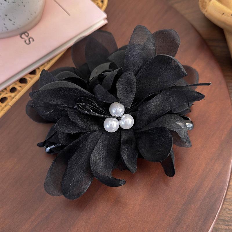 New Sweet Flower Pearl Hair Clip for Women Mesh Gentle Elegant Pan Hair Shark Clip Temperament Girl Hair Accessories