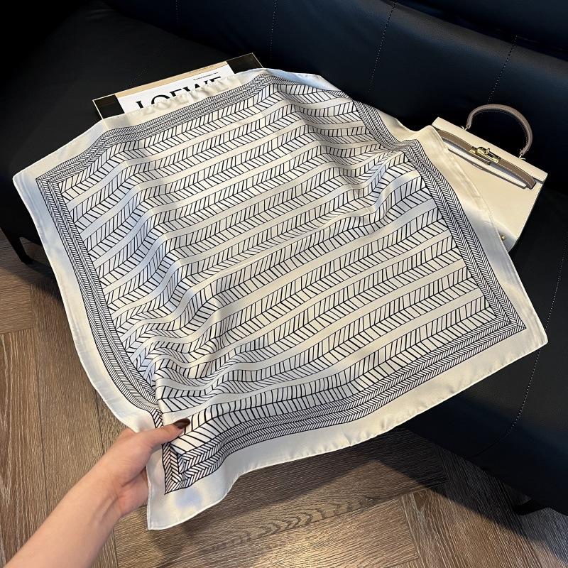 New silk scarf women's fashion versatile high-end small square scarf Korean version neck protection scarf spring and autumn retro scarf binding bag