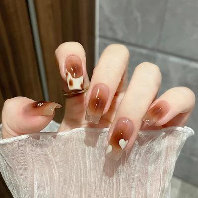 24 Pezzi Super Dolci Amore Manicure Autunno e Inverno Cuore Caldo Caramello Ambra Blush Indossare Unghie Dolci Bianco Unghie Finte