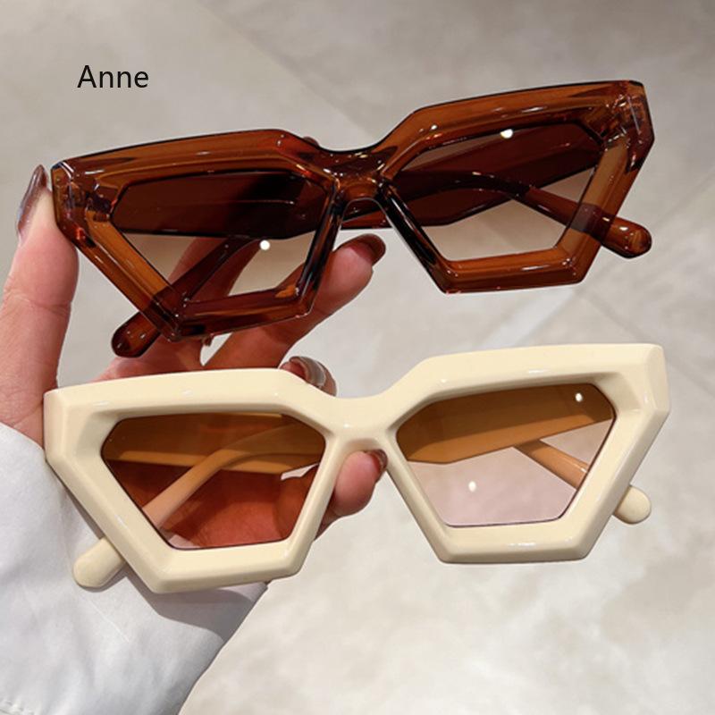 Vintage Cat Eye Sunglasses New Fashion Oversized Thick Frame Gradient Men Women Shades Trendy  Design UV400 Eyewear