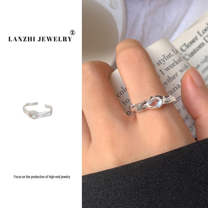 Inel Lan Zhi din Argint Sterling 925 cu Piatră Lunii - Design Nișă Ins pentru Femei, Bijuterii de Lux High-End, Nu se Decolorează.