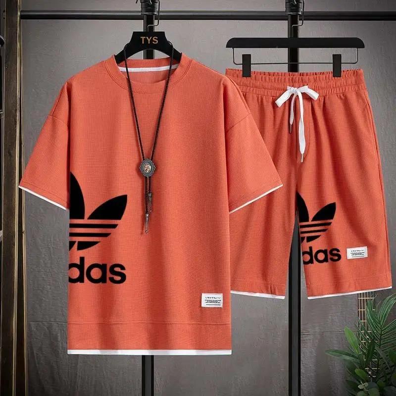 Nuovissimo Abbigliamento Sportivo Estivo Comodo da Uomo, Set Due Pezzi T-shirt a Maniche Corte e Pantaloncini Casual da Pallacanestro 2025