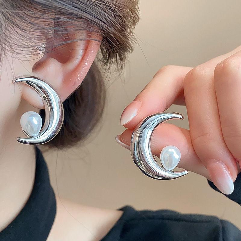 Silver Needle Gold-Plated Geometric Earrings: Chic, Luxurious, High-End Summer Style