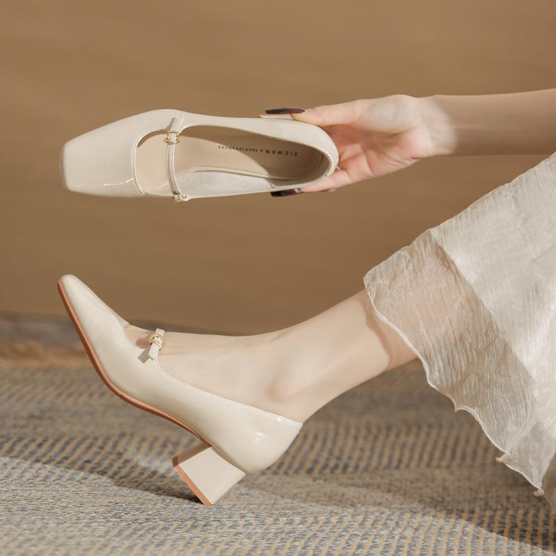 5885 Fashion Show Thick Heel Niche Design Women's Single Shoes New Summer Mary Jane Silver Women