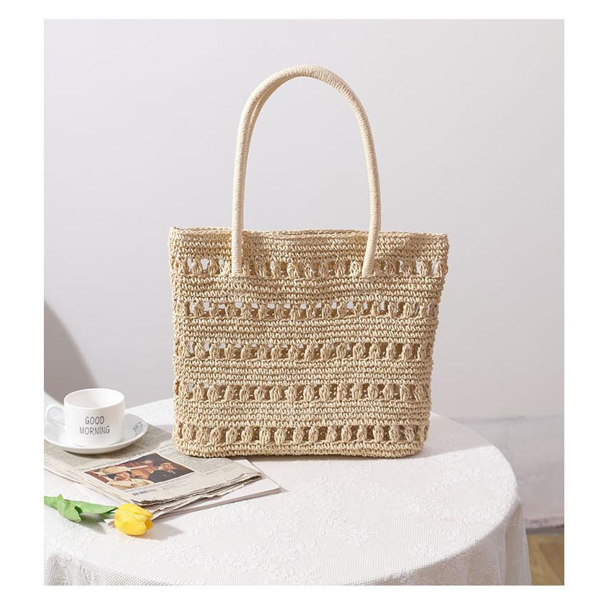 IELGY Vacation Beach Straw Bag Hollow Classy One-Shoulder Portable Woven Bag