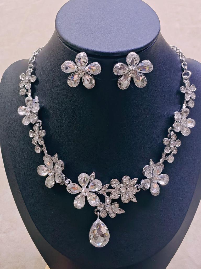 Europejski i Amerykański Bridal Retro Kryształowy Naszyjnik i Kolczyki z Motywem Kwiatowym