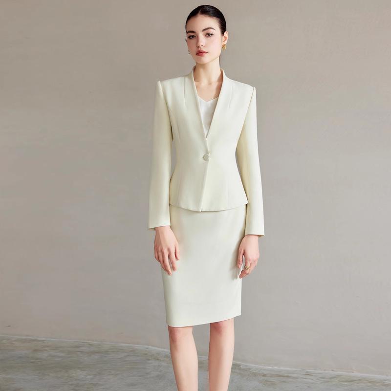 AD Women's Light-Colored Collarless Professional Suit Set - High-End Fashionable Formal Wear for Commuters