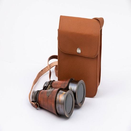 Binocolo vintage con custodia in pelle