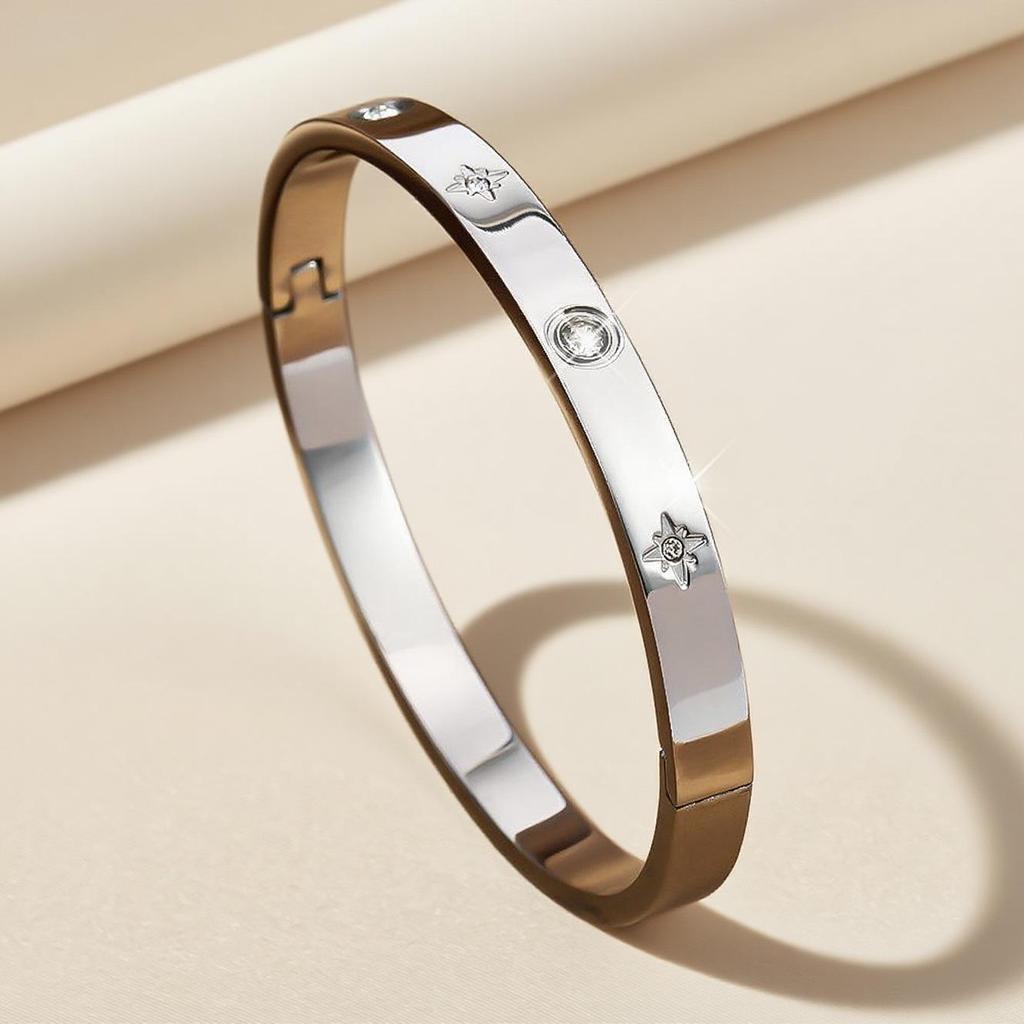 Titanium Steel Rhinestone Open Bangle with Eight-pointed Star Design - Fade-resistant Women's Bracelet