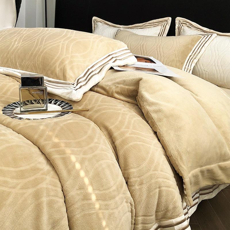 Kategoria zimowa A Mąka Mleczna Zestaw czterech sztuk Wysokiej klasy dwustronna mąka zagęszczony kołnierz Coral Mąka Kołdra Okładka