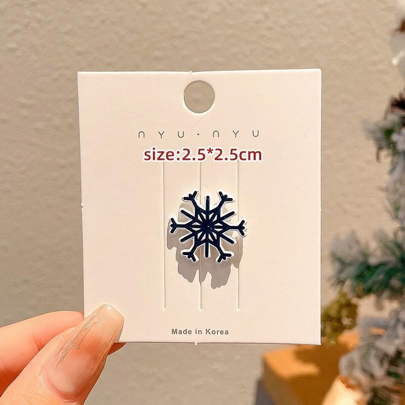 Набор металлических брошей-значков Fumide «Рождественская снежинка», 4 шт.