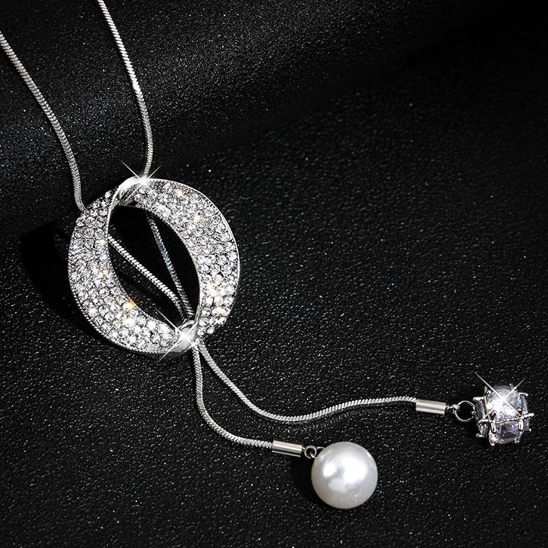 

Jewelry Galore Elegant Geometric Alloy Necklace For Women With Zircon Stones срібний