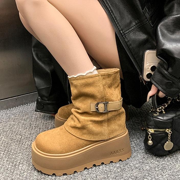 [Fanfuna] Snow Boots Women's 2025 Autumn New Retro Versatile Height-increasing Casual Sports Breathable Muffin Shoes