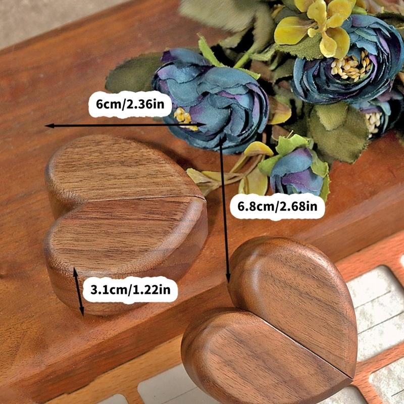 Eleganter Ringhalter aus Holz mit Magnetverschluss, sicher, kreatives Herzdesign, Naturholz, tragbar zur Schmuckaufbewahrung