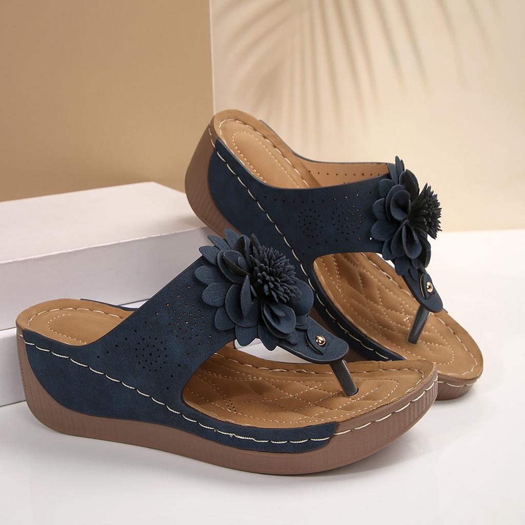 2025 Foreign Trade Summer New Women's Toe Platform Slippers Large Size Toe Platform Beach Shoes