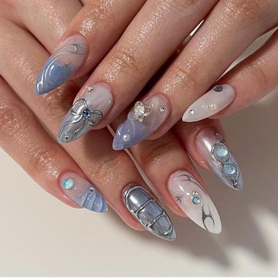24 Stück 3D Schleife Französische Tragenagel Neu Y2k Silber Stern Glitzer Diamant Mensch Fisch Perle Nail Art Stück