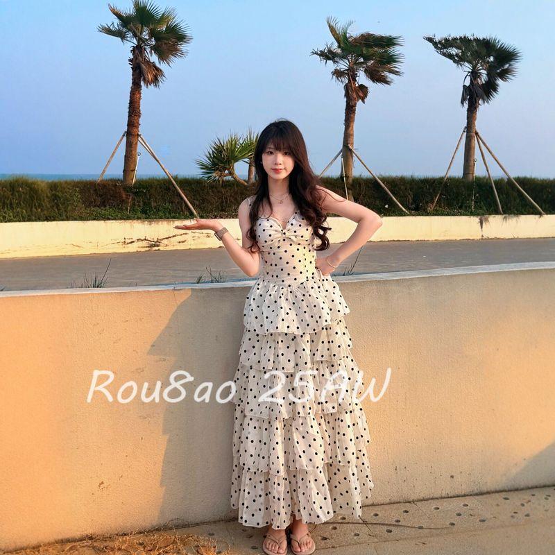 

Rou8Ao Plus-Size Women s French Resort Style Polka Dot Strap Dress 2026 Summer Waist-Cinching Slimming Long Dress Beige Polka Dot Skirt M